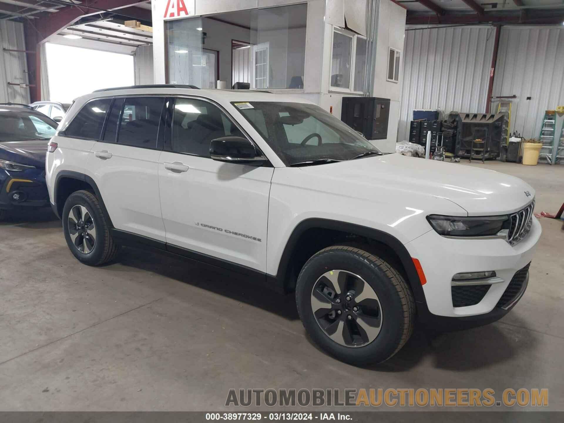 1C4RJYB63RC148868 JEEP GRAND CHEROKEE 4XE 2024