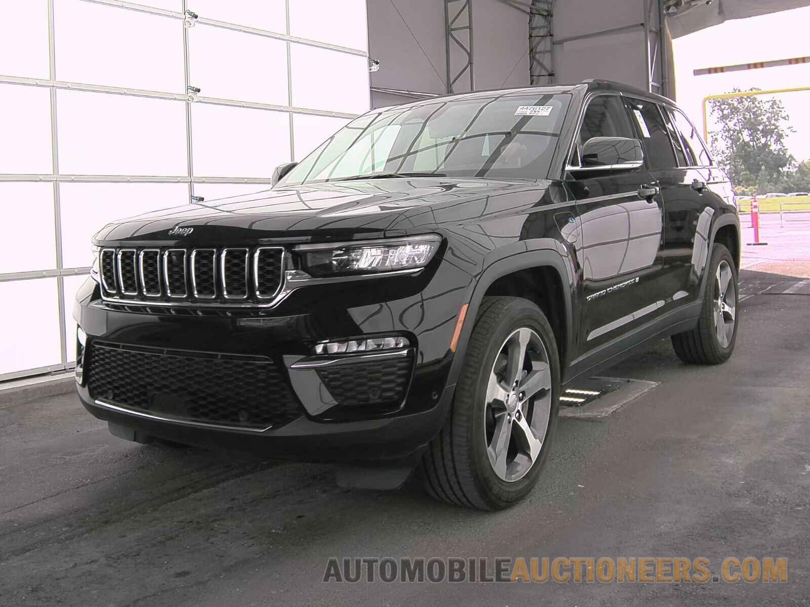 1C4RJYB67P8100208 Jeep Grand Cherokee 2023