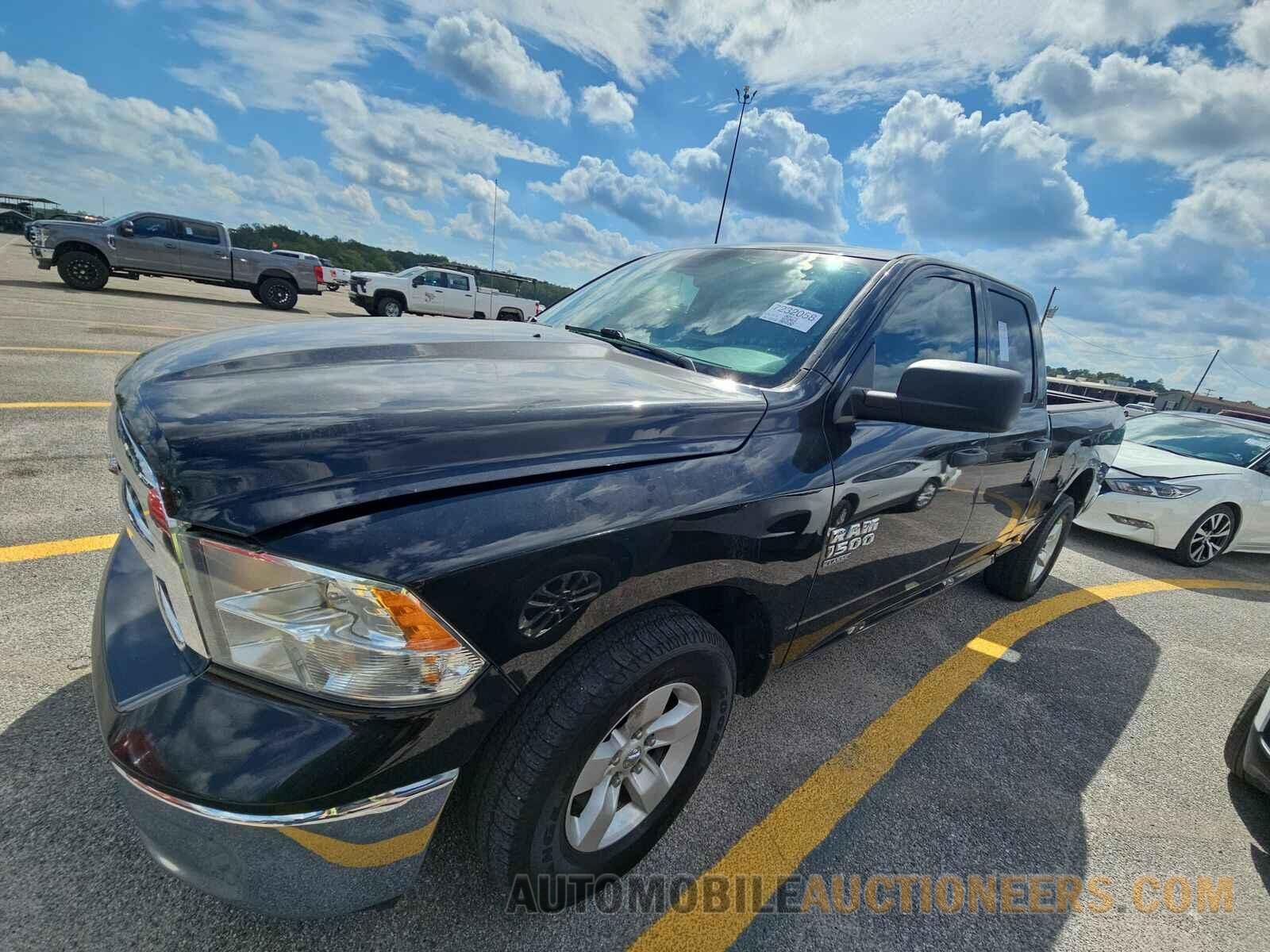 1C6RR6FG0KS530083 Ram 1500 Classic 2019