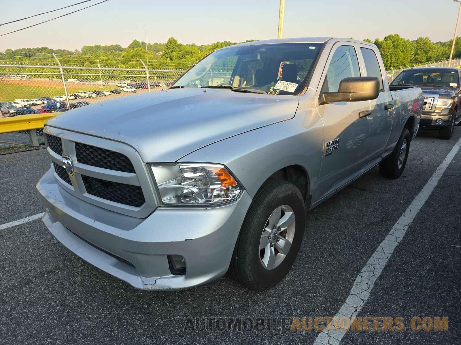 1C6RR6FG6KS500215 Ram 1500 Classic 2019