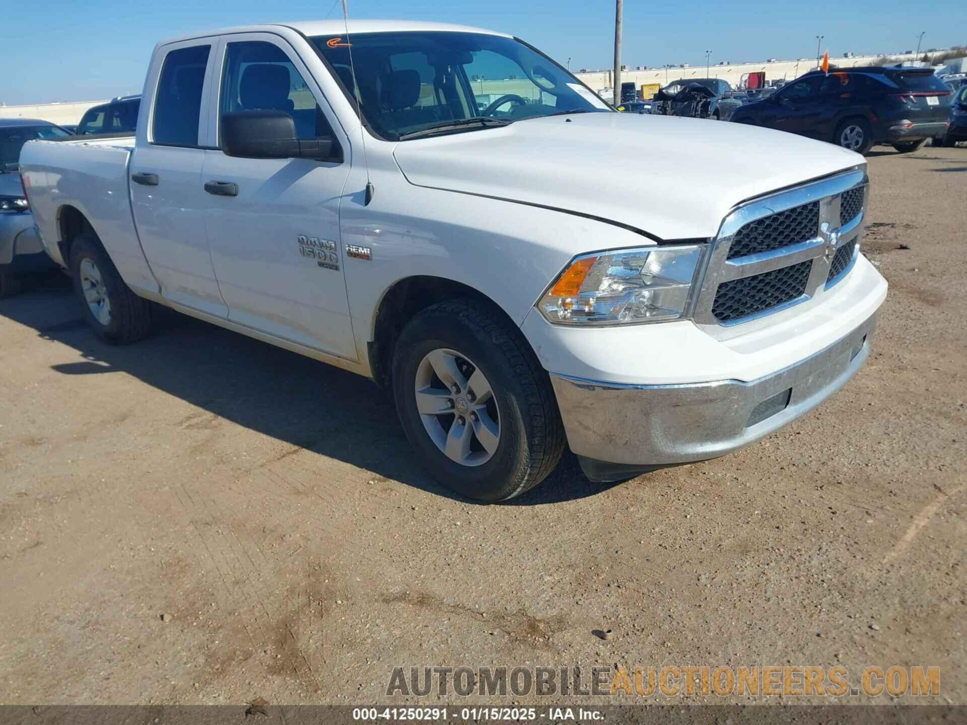 1C6RR6FT2KS692777 RAM 1500 CLASSIC 2019