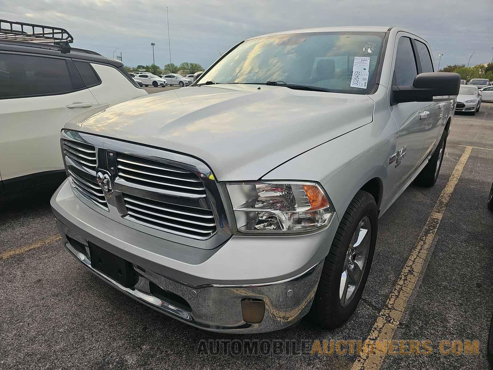 1C6RR6LT0KS549377 Ram 1500 Classic 2019