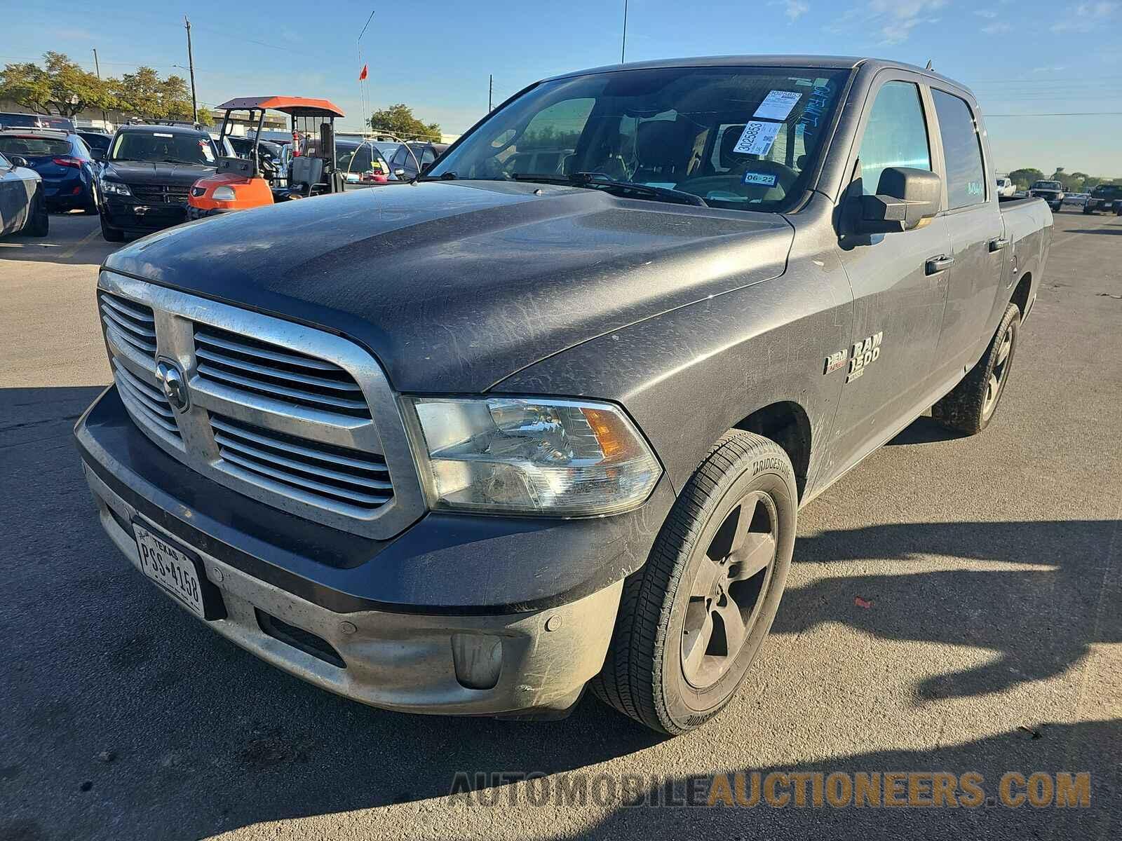 1C6RR6LT3KS622452 Ram 1500 Classic 2019