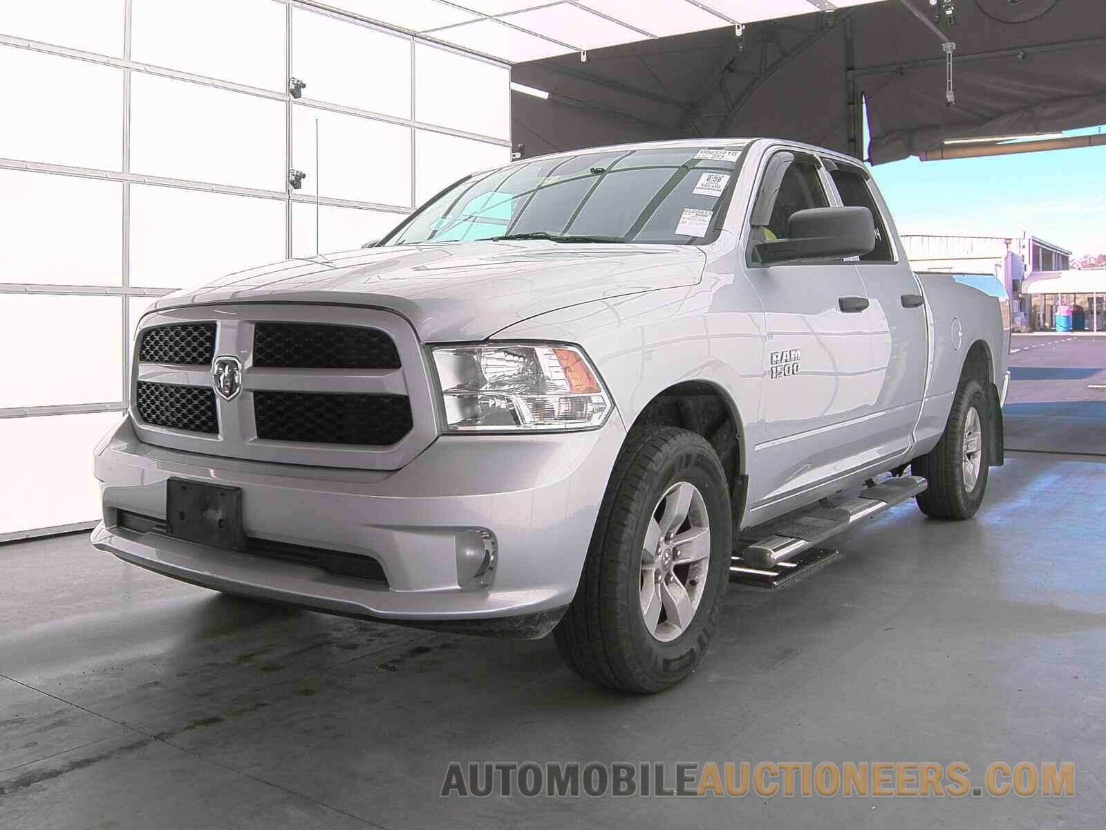 1C6RR7FG4JS200628 Ram 1500 Ex 2018