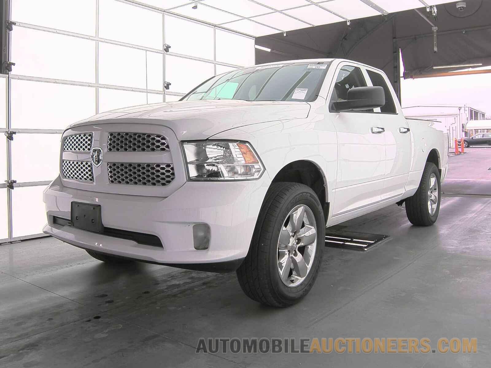 1C6RR7FGXKS570063 Ram 1500 Classic 2019