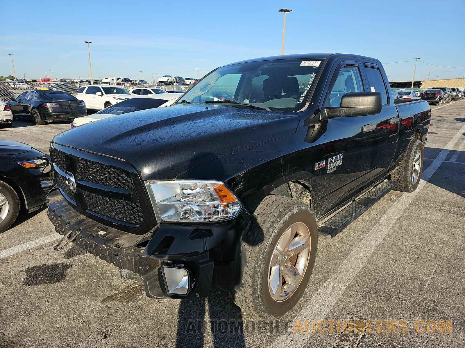 1C6RR7FT7KS652765 Ram 1500 Classic 2019