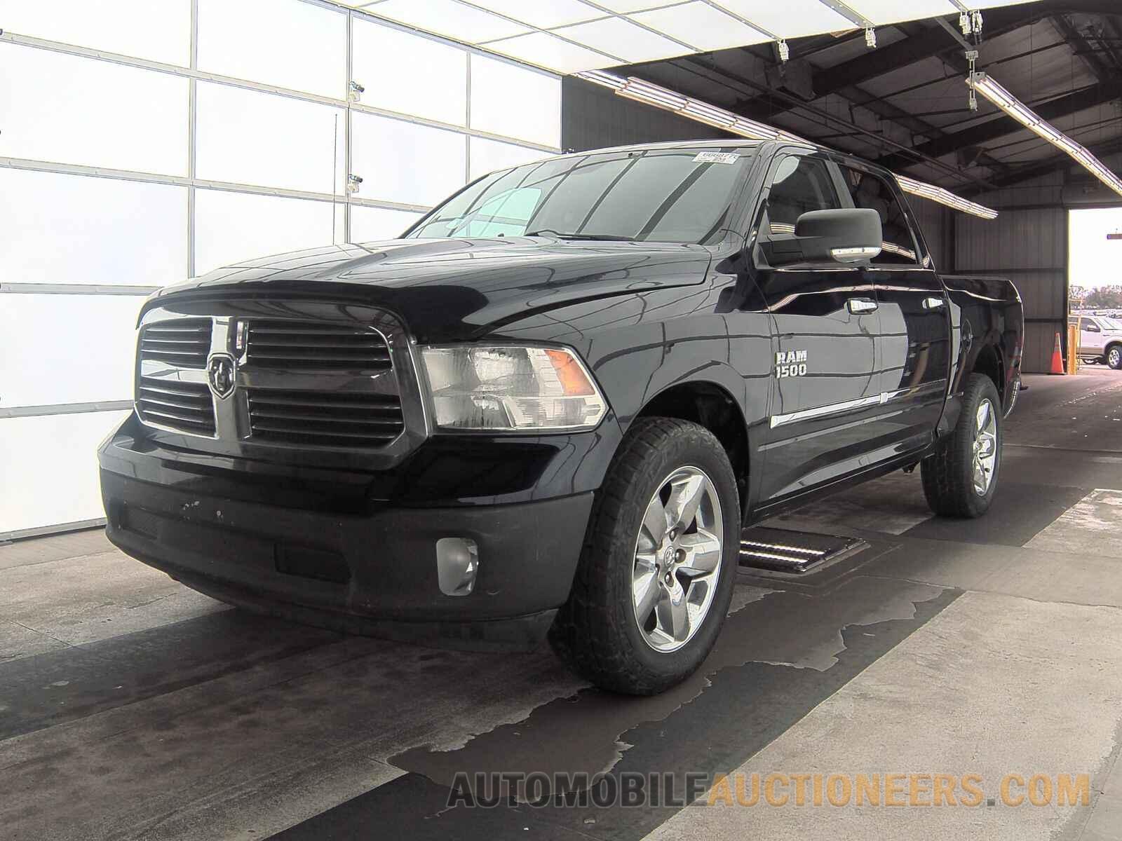 1C6RR7LG5FS507818 Ram 1500 2015