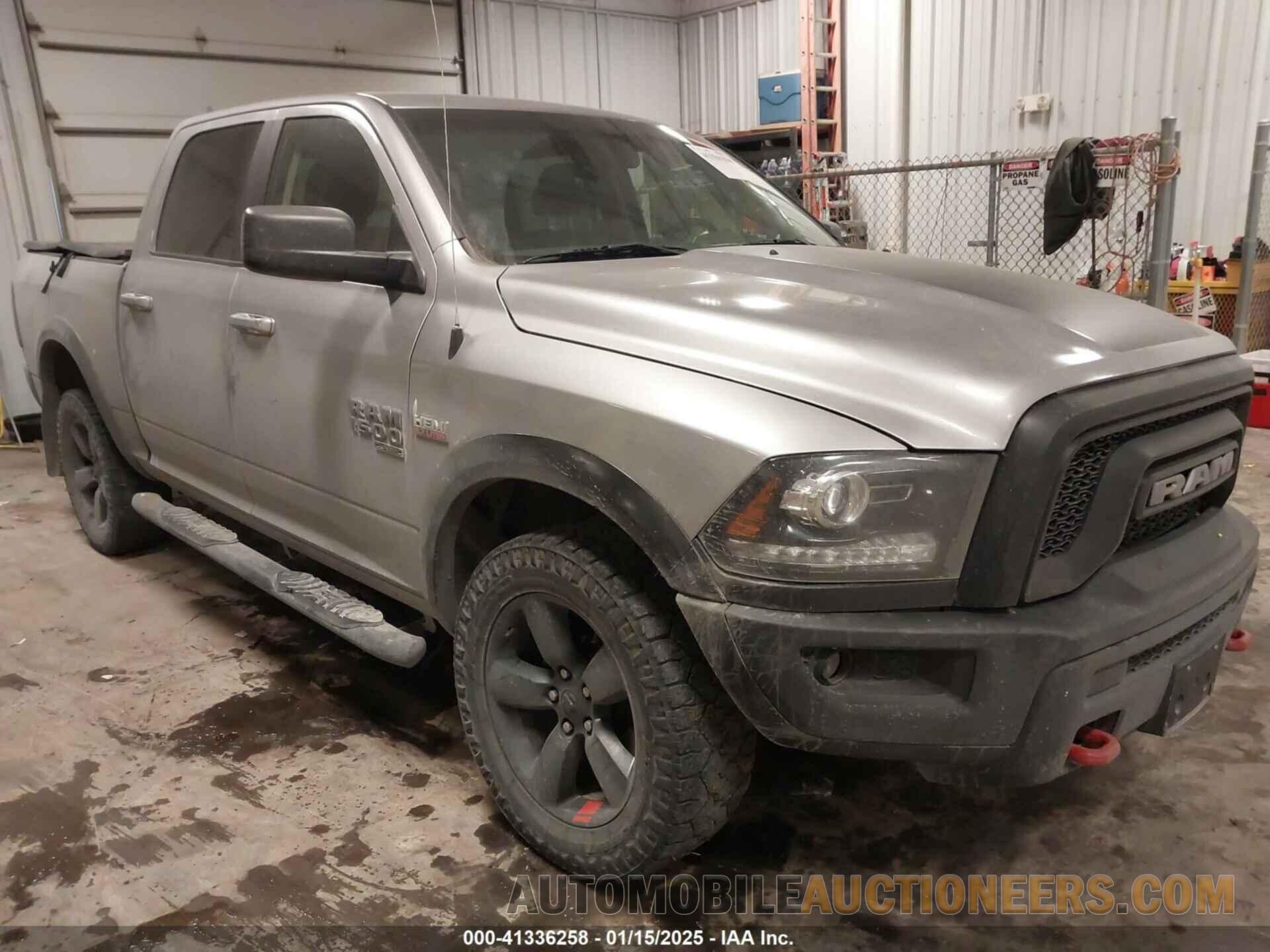 1C6RR7LT4KS672590 RAM 1500 CLASSIC 2019