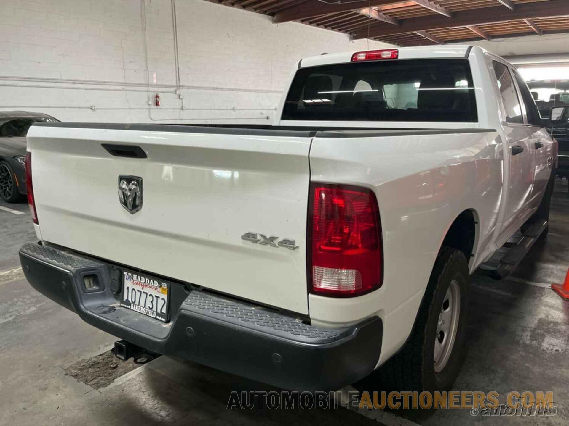 1C6RR7ST1KS606015 RAM 1500 CLASSIC 2019