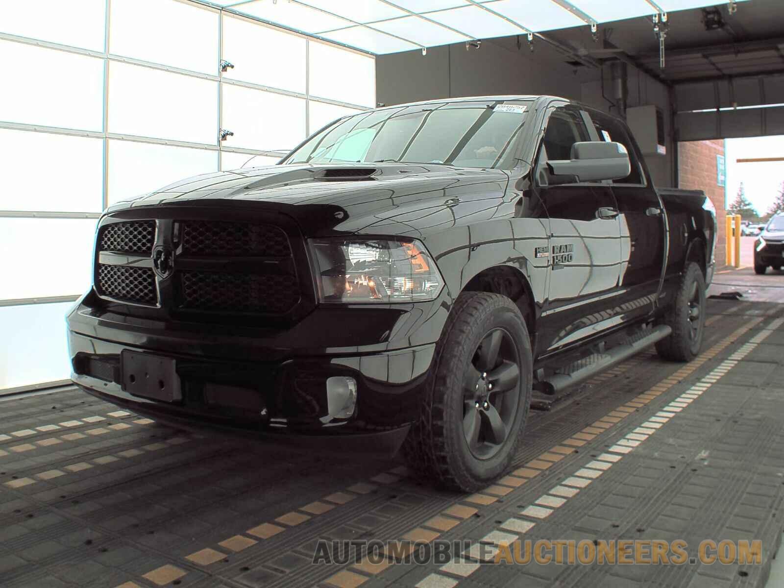 1C6RR7TT1KS627395 Ram 1500 Classic 2019