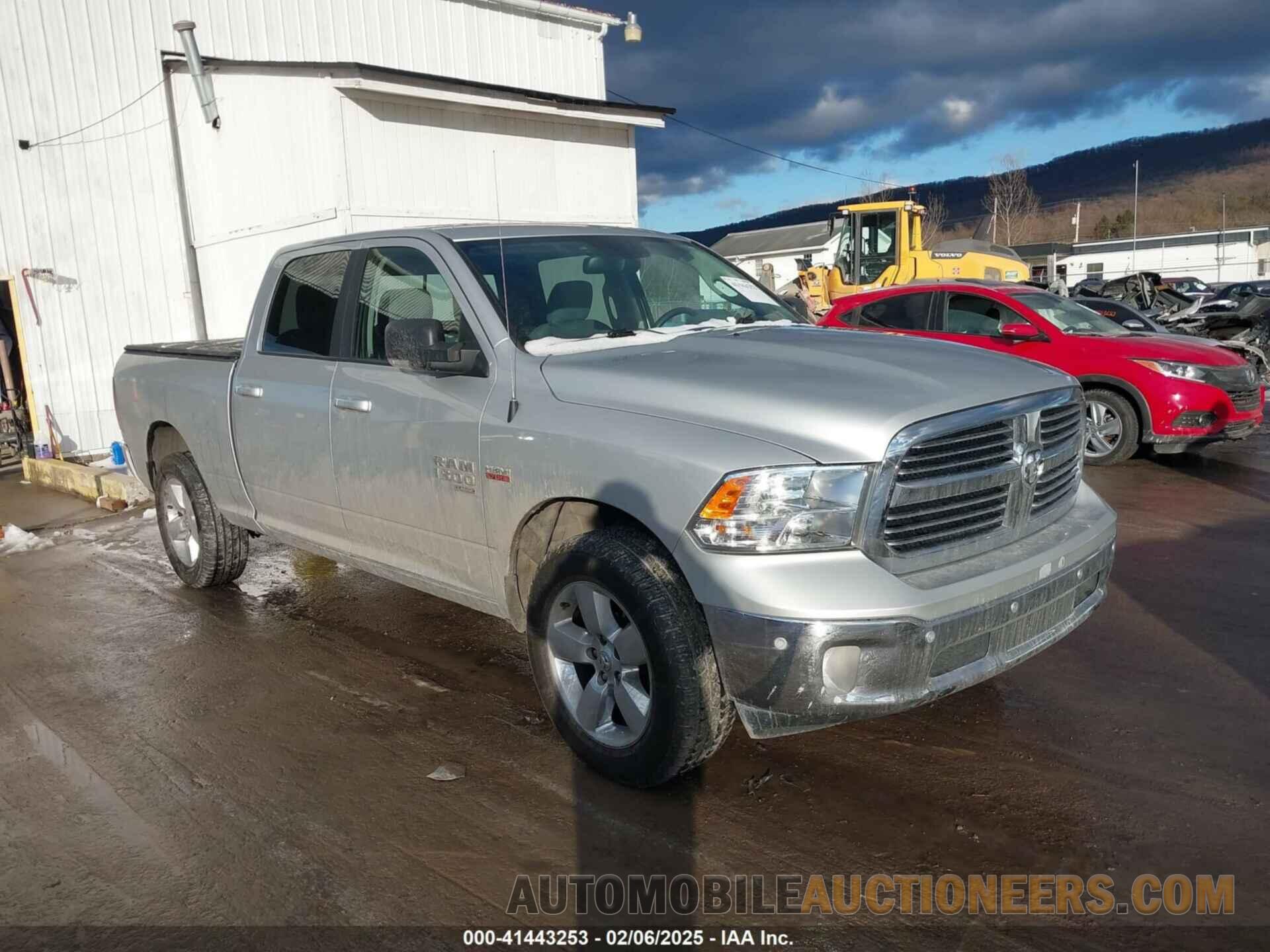 1C6RR7TT3KS553011 RAM 1500 CLASSIC 2019