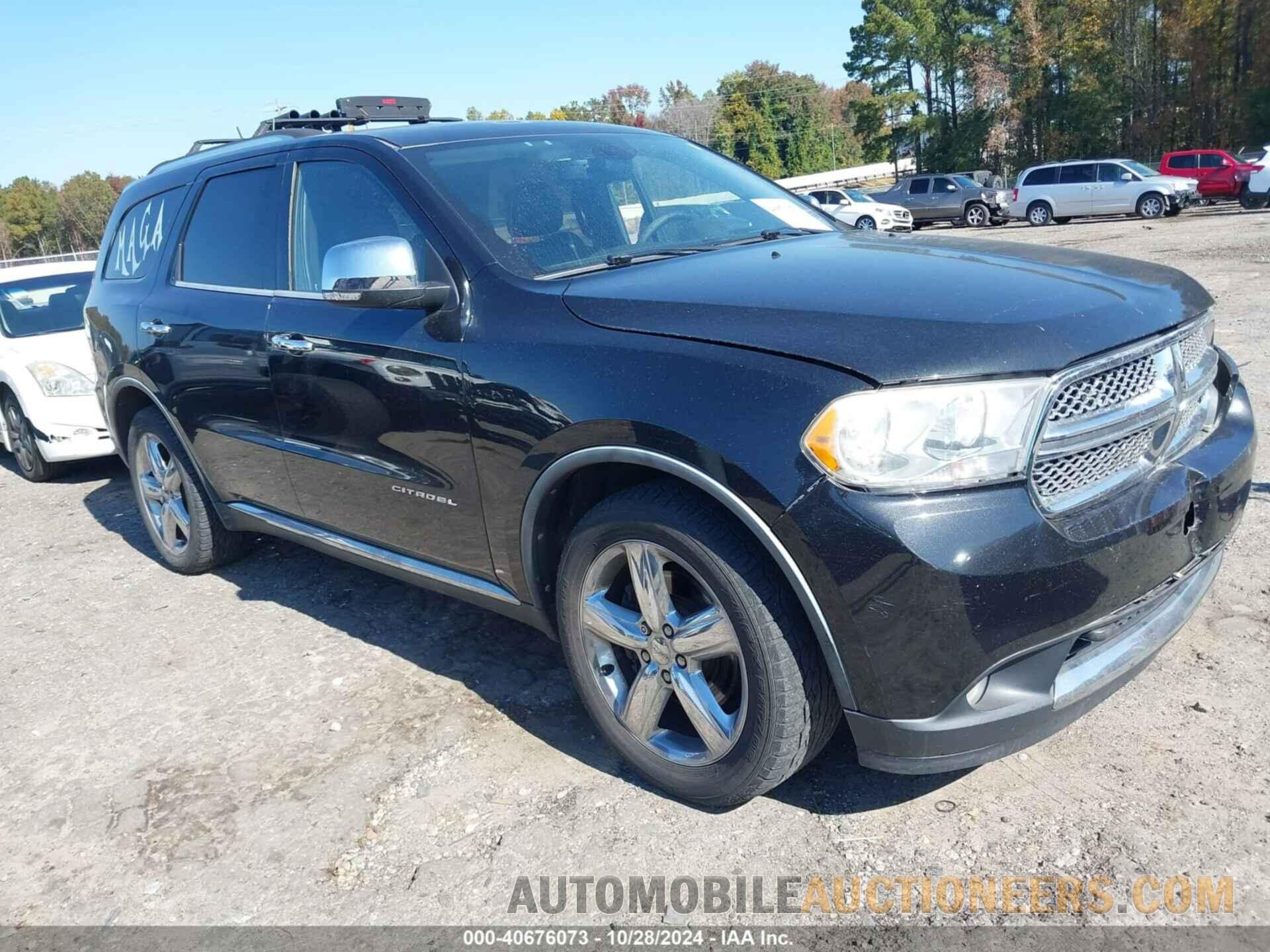 1D4SE5GT3BC688832 DODGE DURANGO 2011