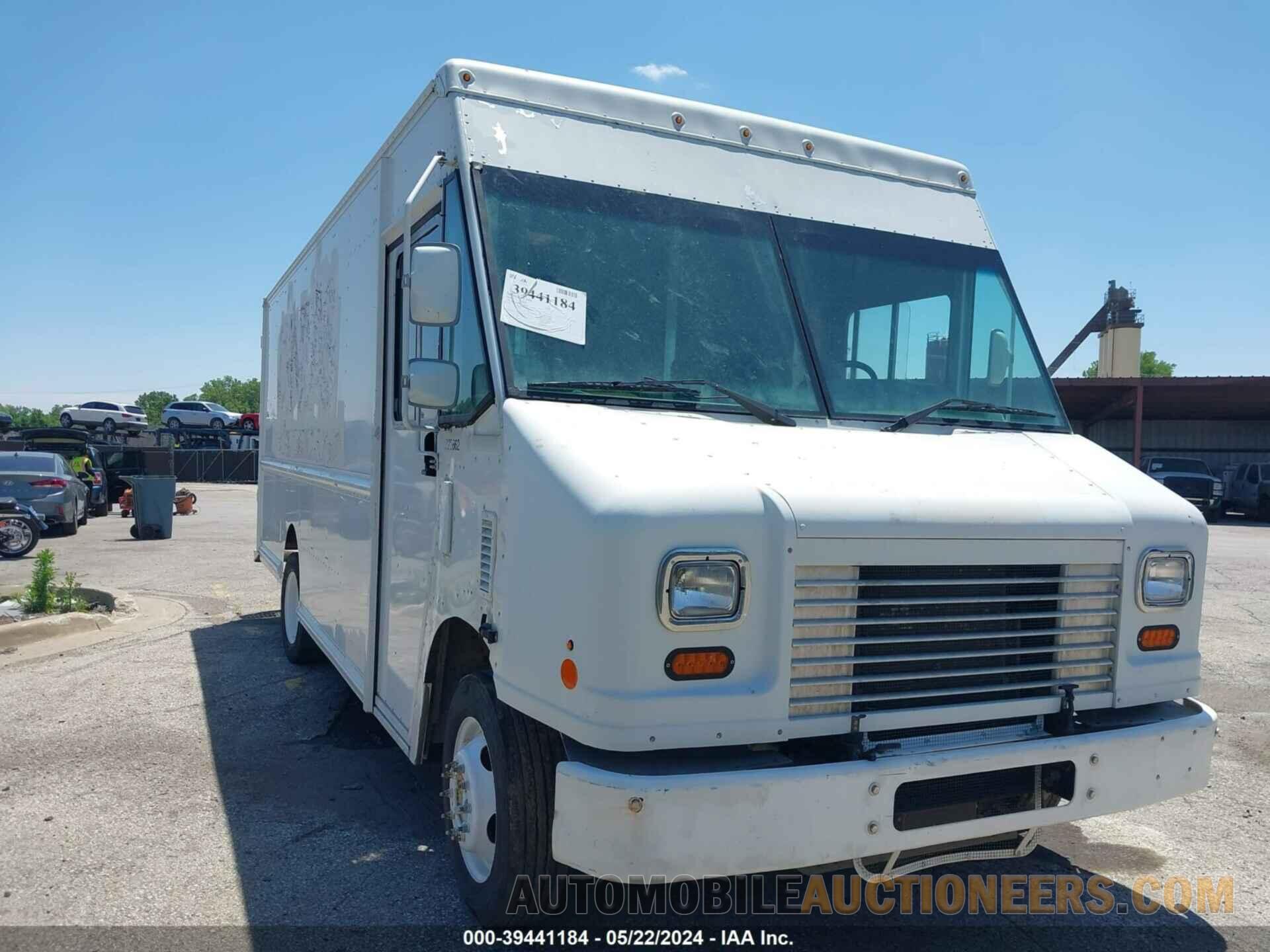 1F65F5KY1F0A00119 FORD F-59 COMMERCIAL STRIPPED 2015