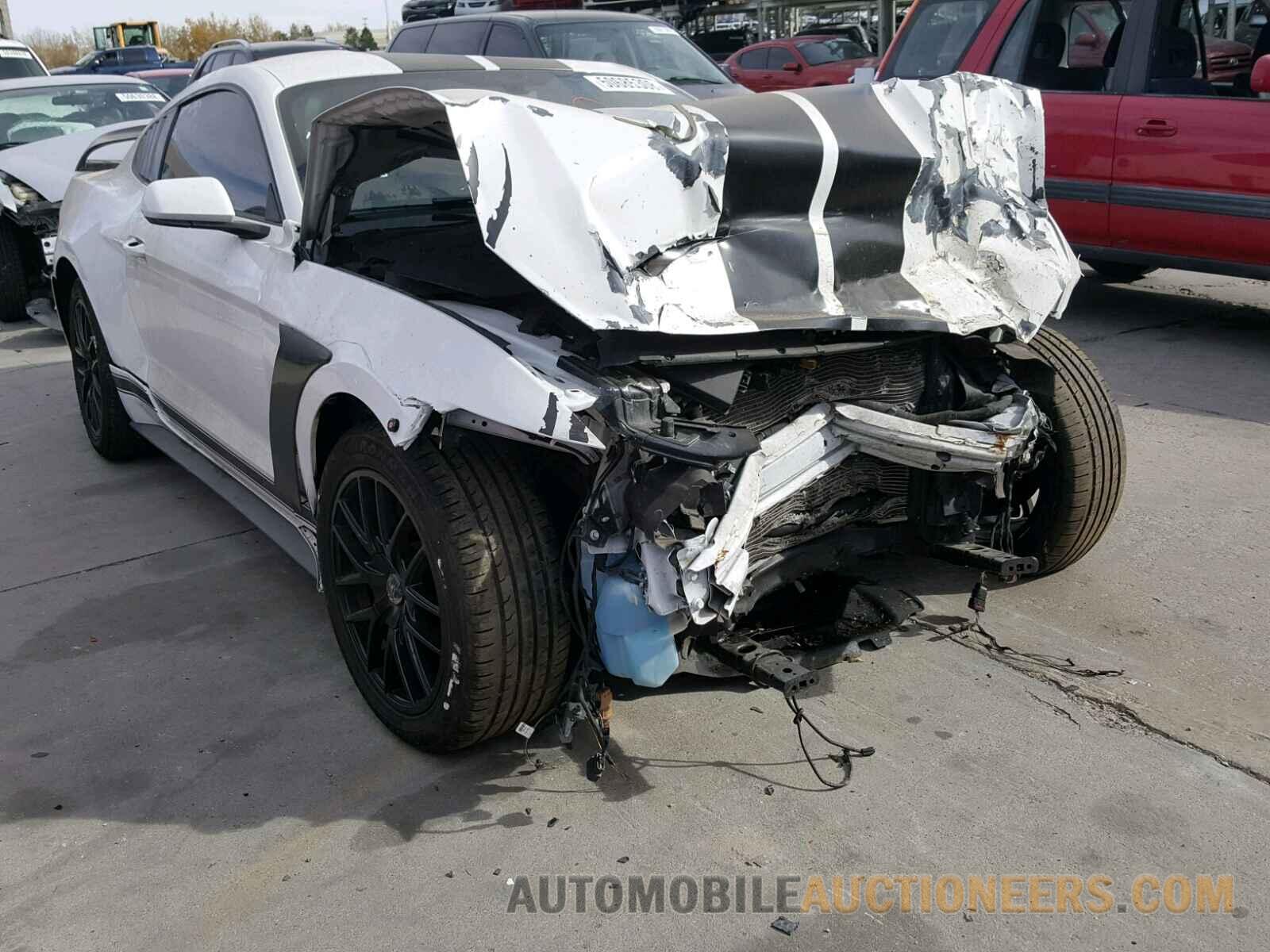 1FA6P8AM0F5397040 FORD MUSTANG 2015