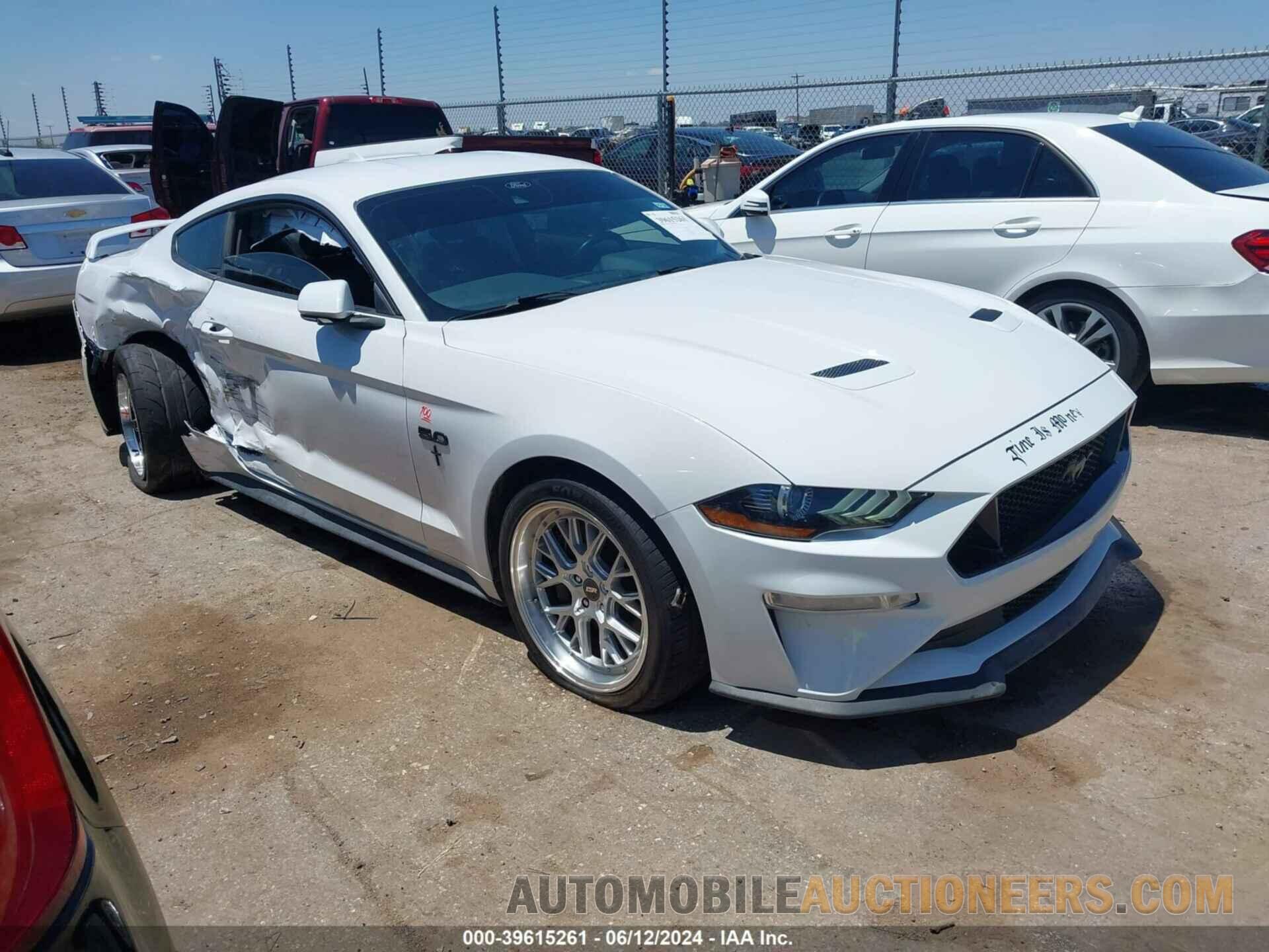 1FA6P8CF2M5117565 FORD MUSTANG 2021