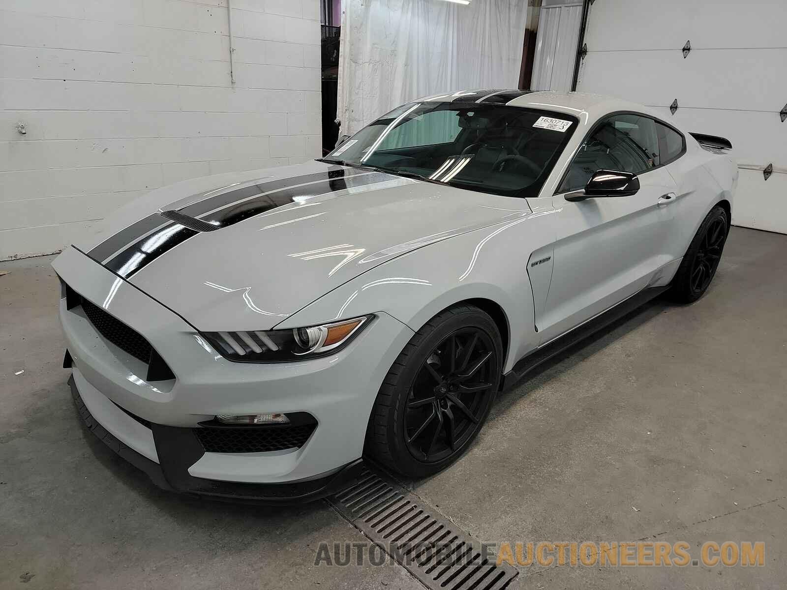 1FA6P8JZ3H5526158 Ford Mustang 2017