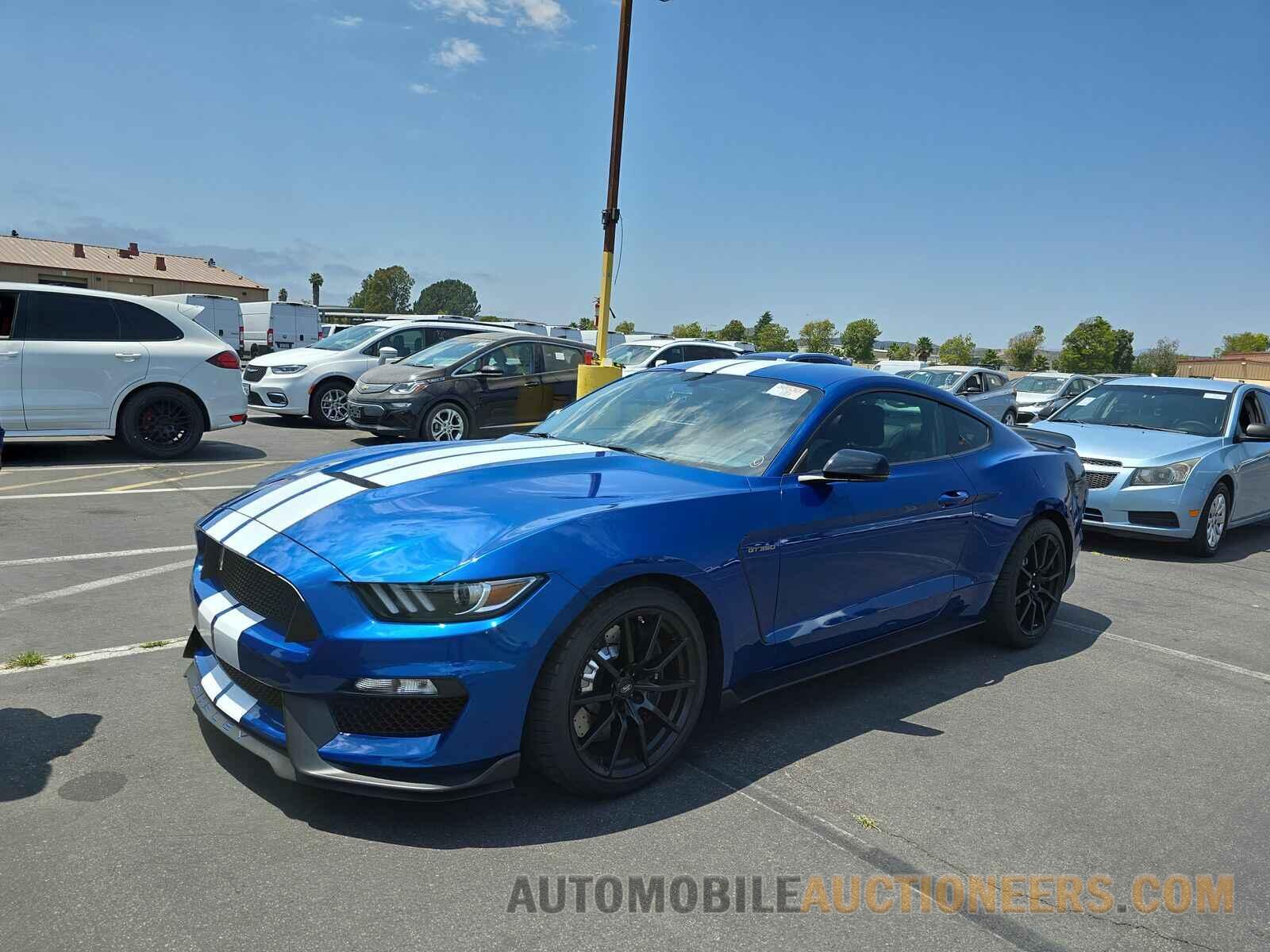 1FA6P8JZ4H5521583 Ford Mustang 2017