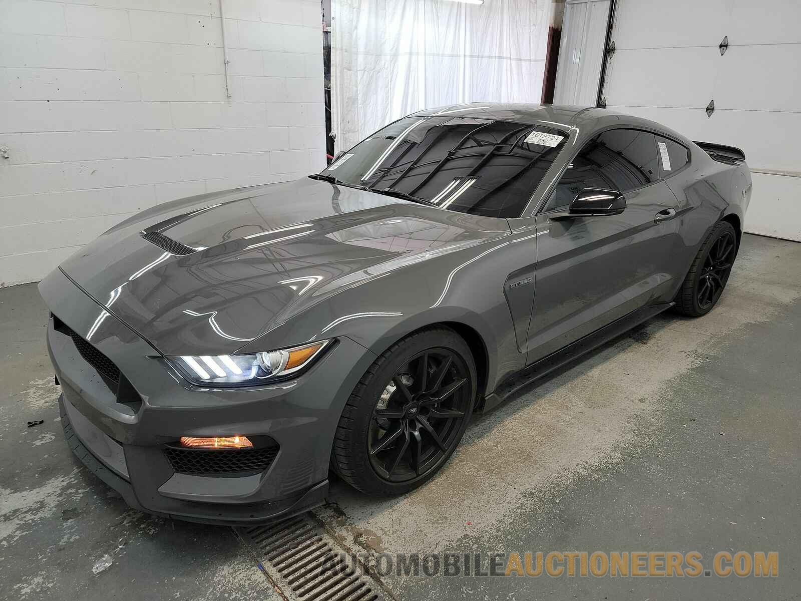 1FA6P8JZ4J5504076 Ford Mustang 2018