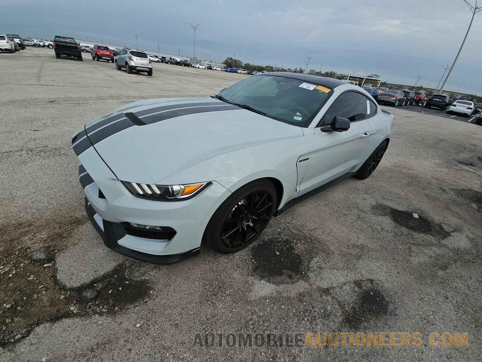 1FA6P8JZ8G5522928 Ford Mustang 2016
