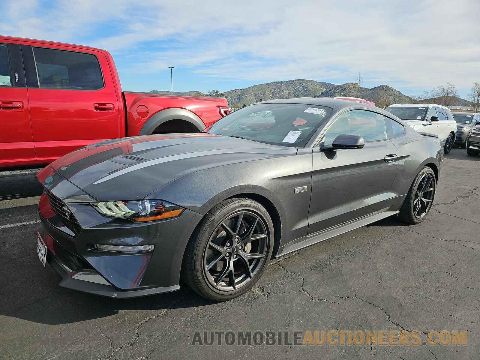 1FA6P8TD8L5115137 Ford Mustang 2020