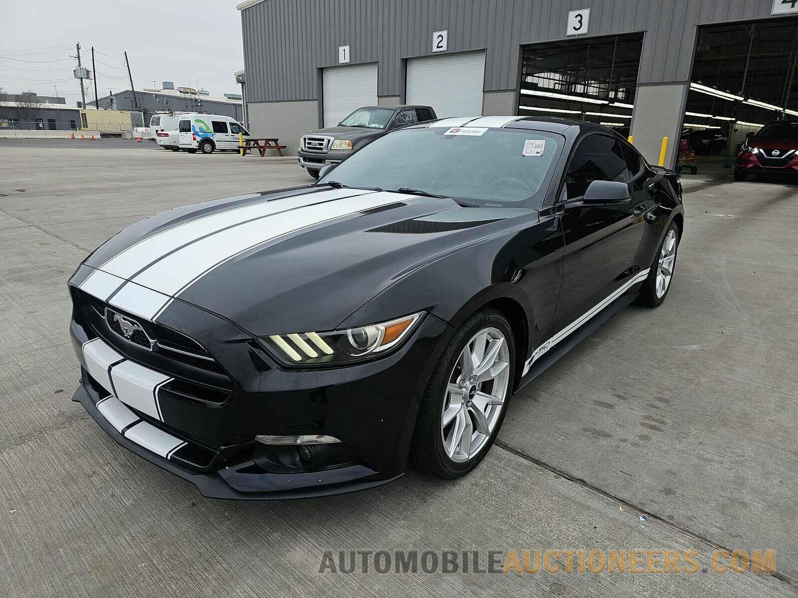 1FA6P8TH0F5318482 Ford Mustang 2015