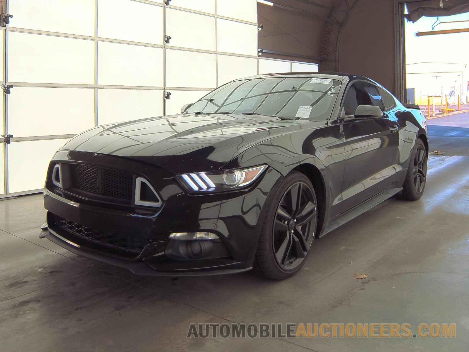 1FA6P8TH1F5328938 Ford Mustang 2015