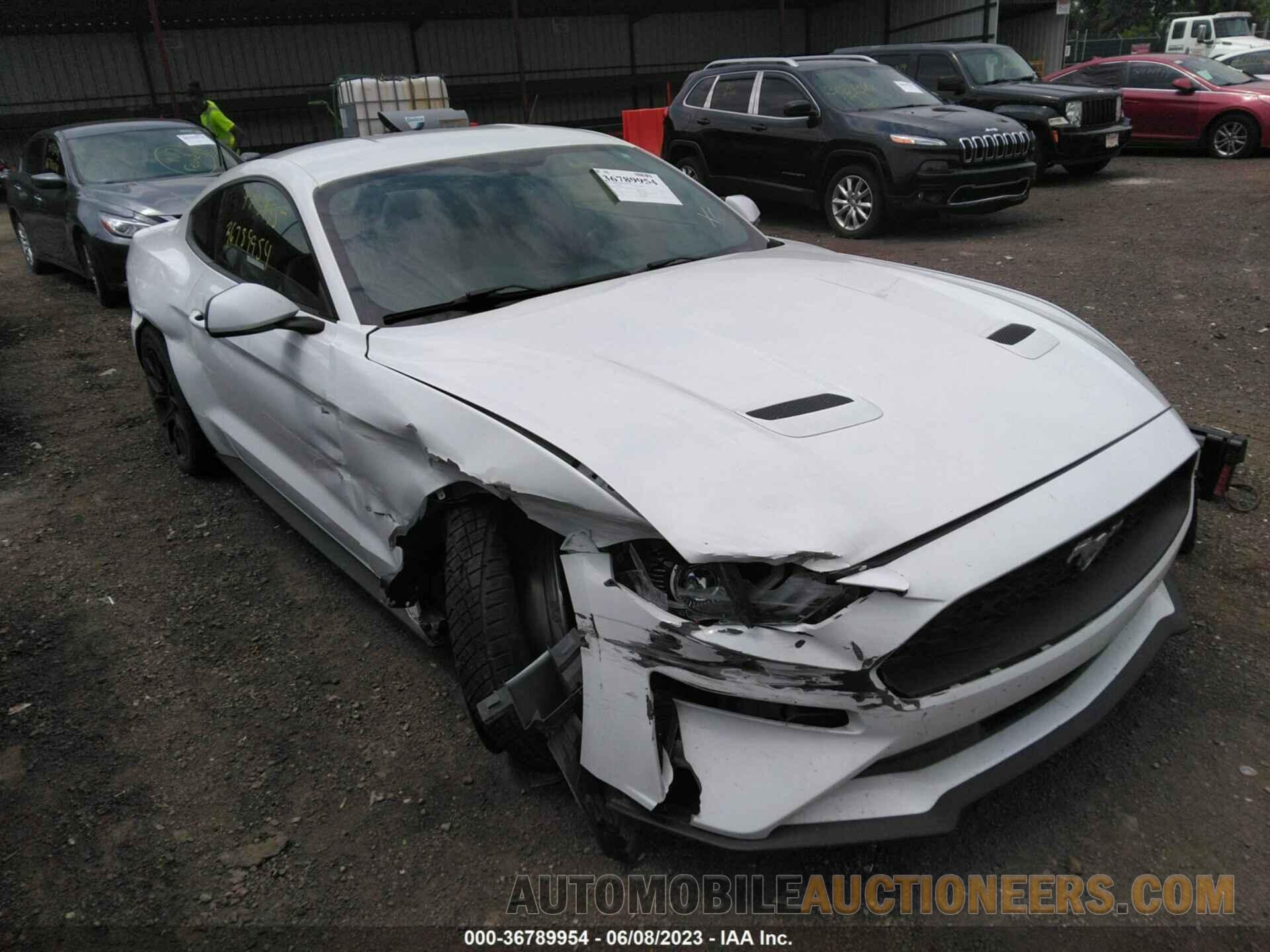 1FA6P8TH5J5159239 FORD MUSTANG 2018