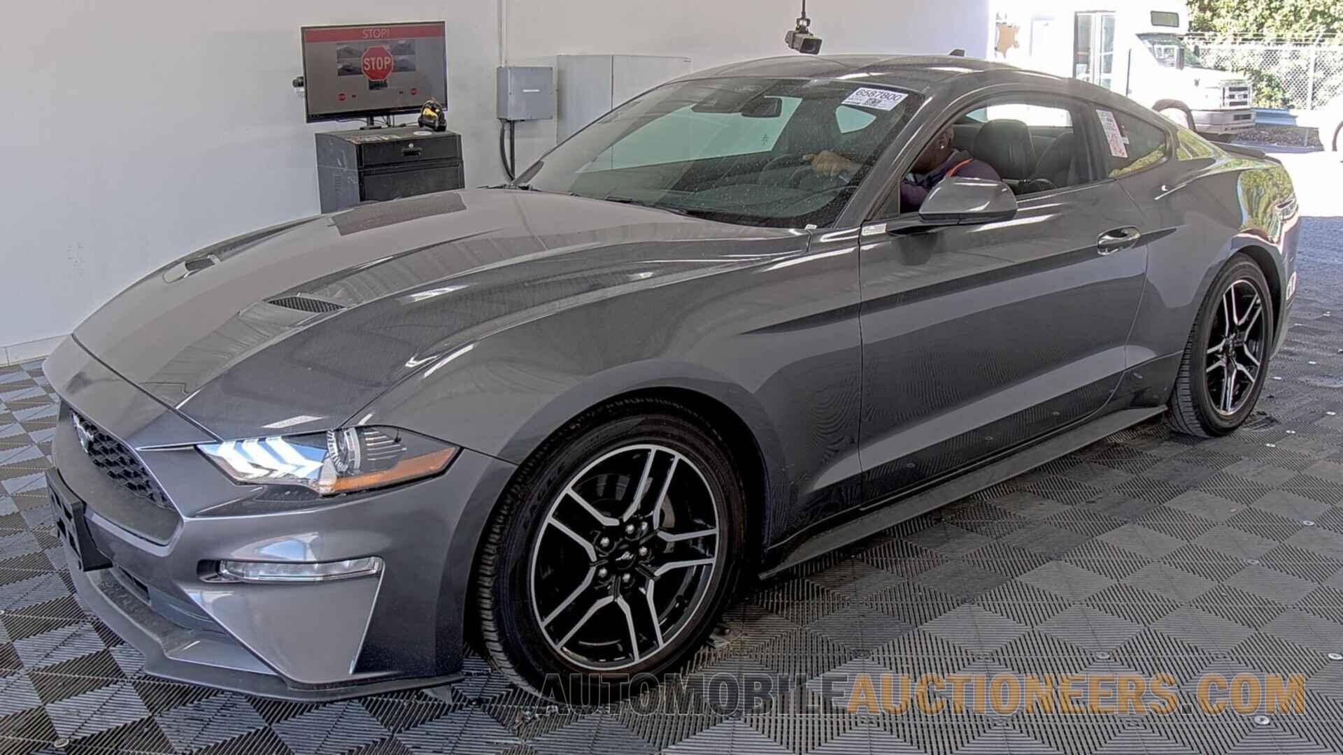 1FA6P8THXN5105117 Ford Mustang 2022