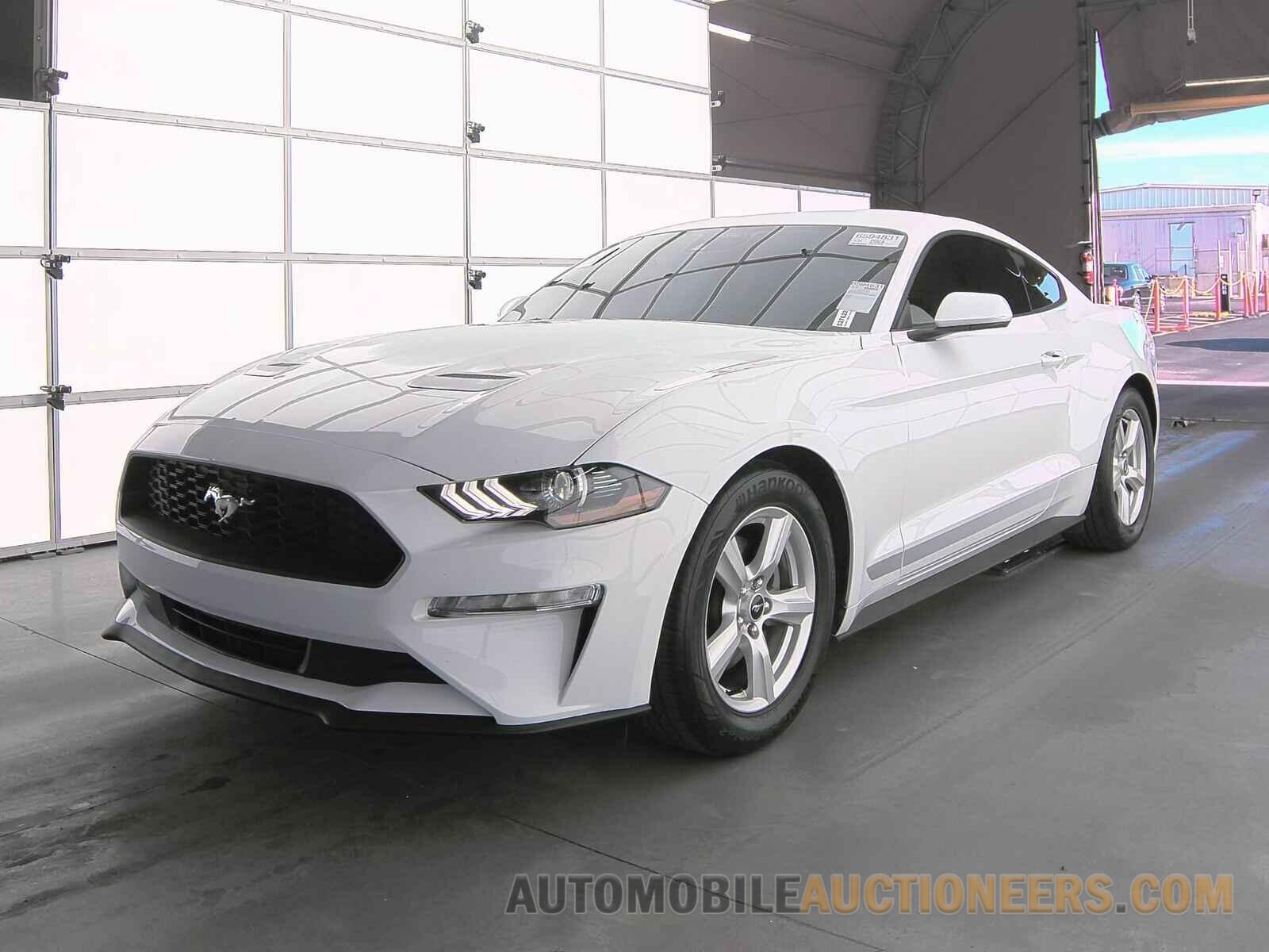 1FA6P8THXN5142975 Ford Mustang 2022