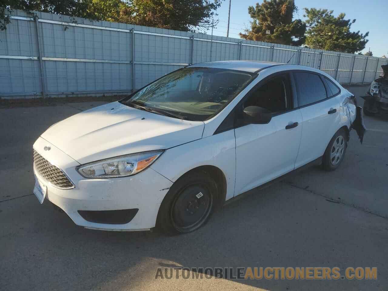 1FADP3E20JL211682 FORD FOCUS 2017