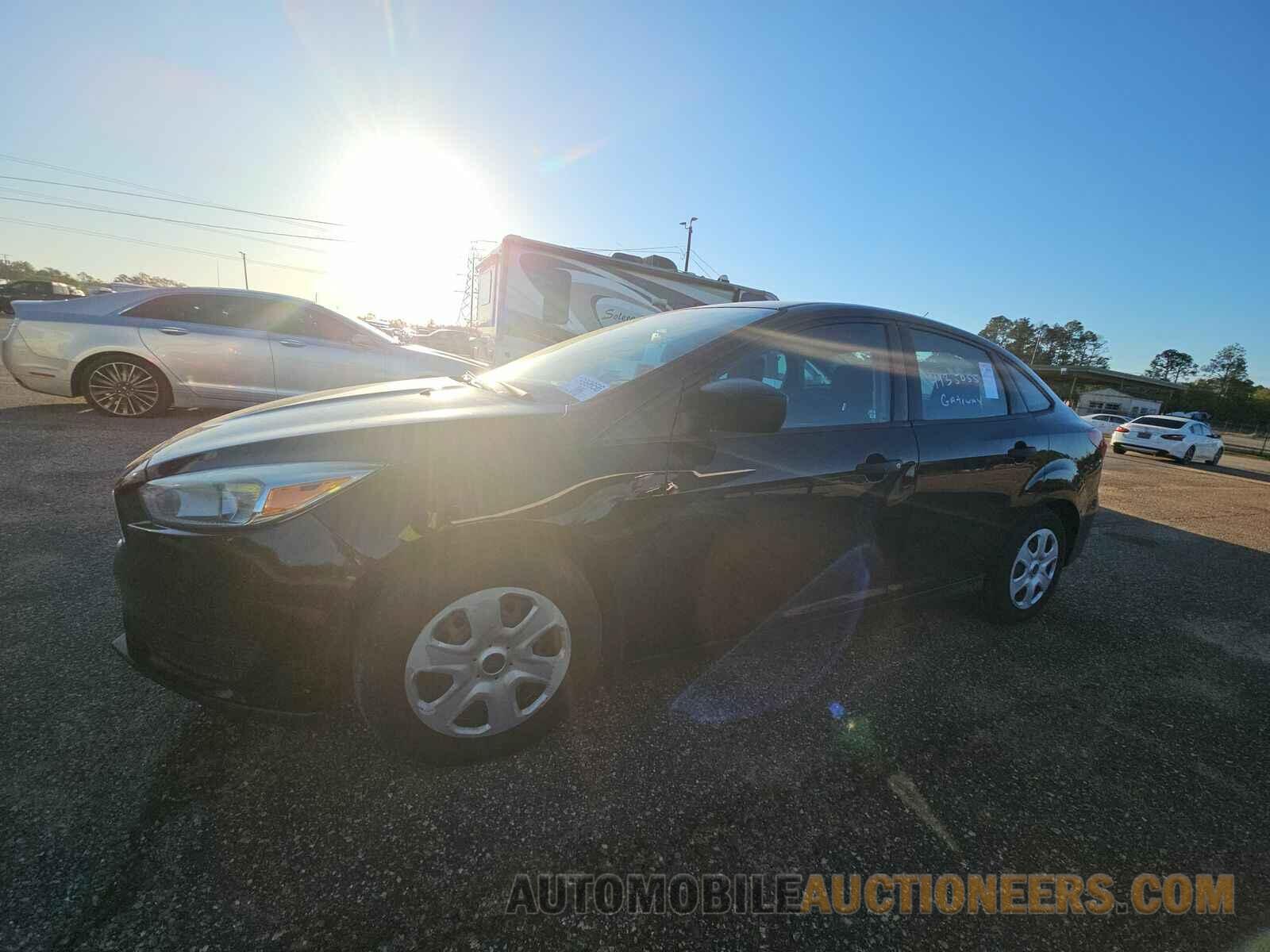 1FADP3E21HL303250 Ford Focus 2017