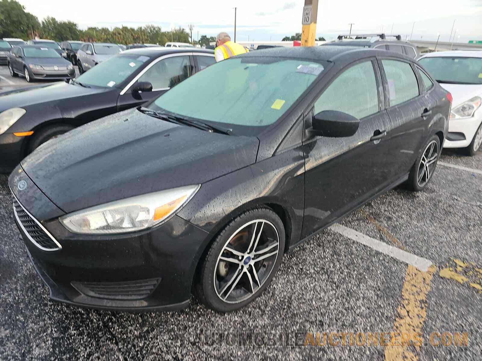 1FADP3E22FL366161 Ford Focus 2015