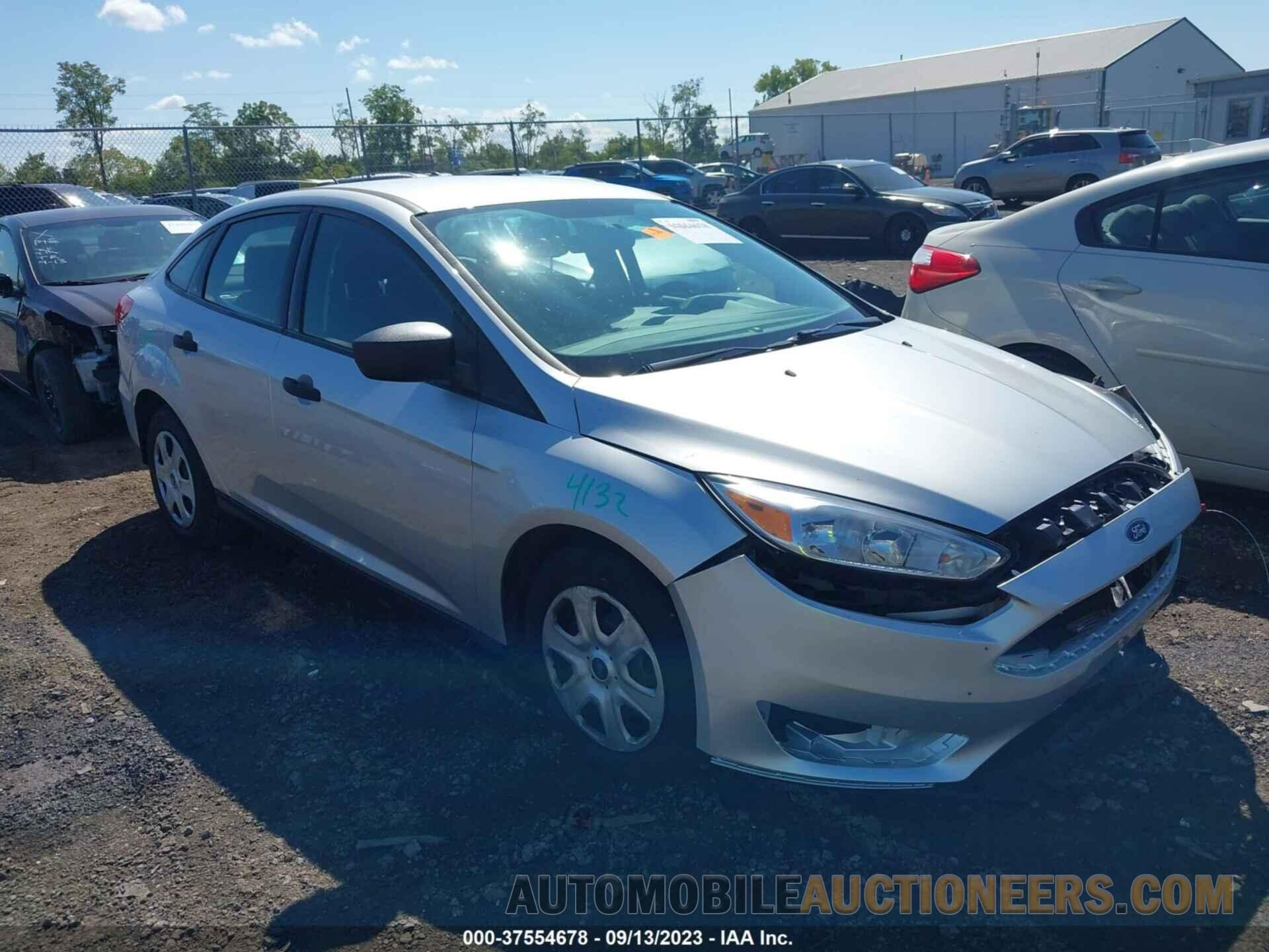 1FADP3E22JL301402 FORD FOCUS 2018