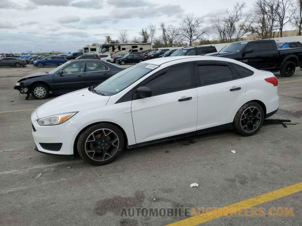 1FADP3E23FL348316 FORD FOCUS 2015