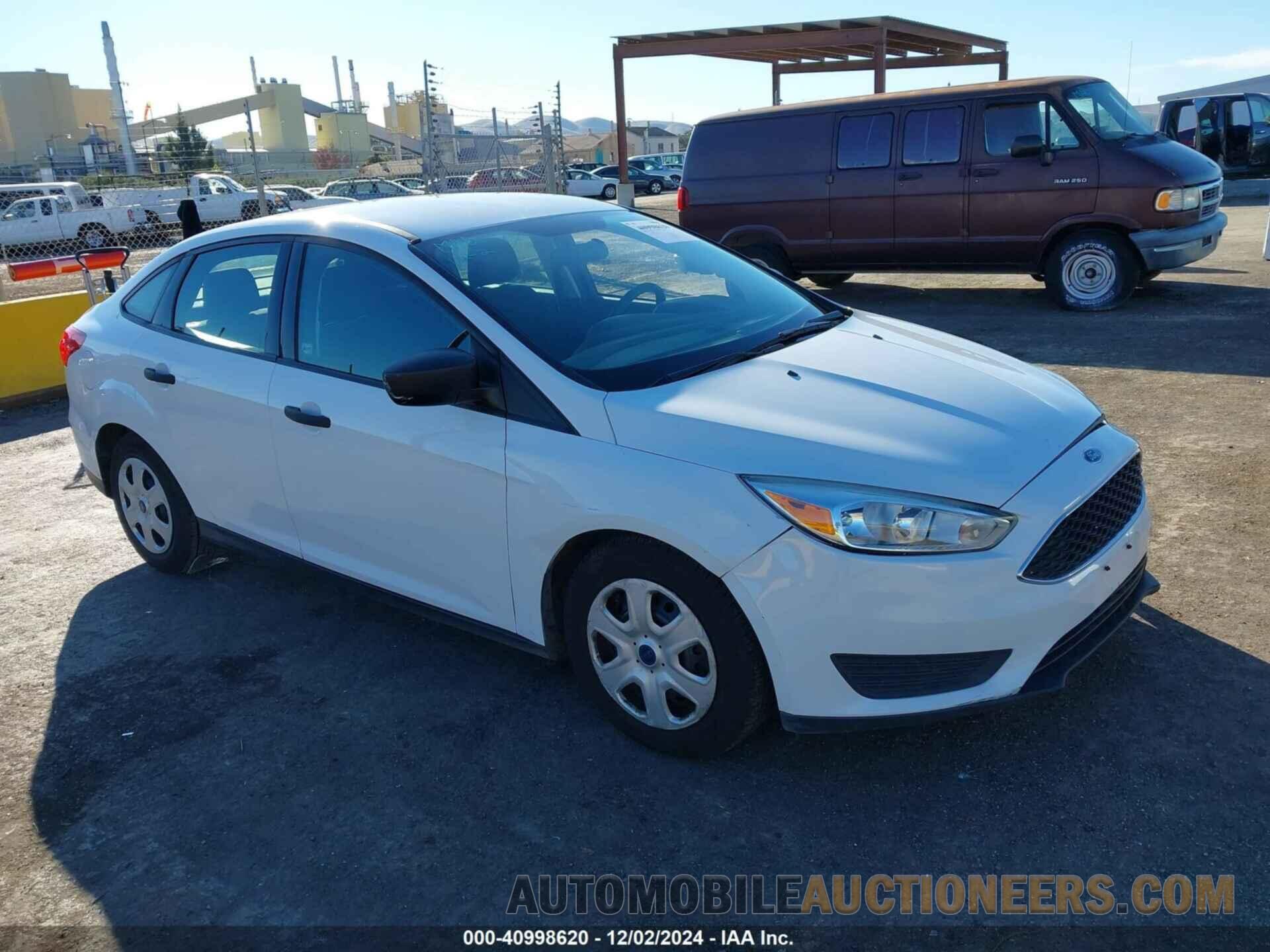 1FADP3E23HL215008 FORD FOCUS 2017