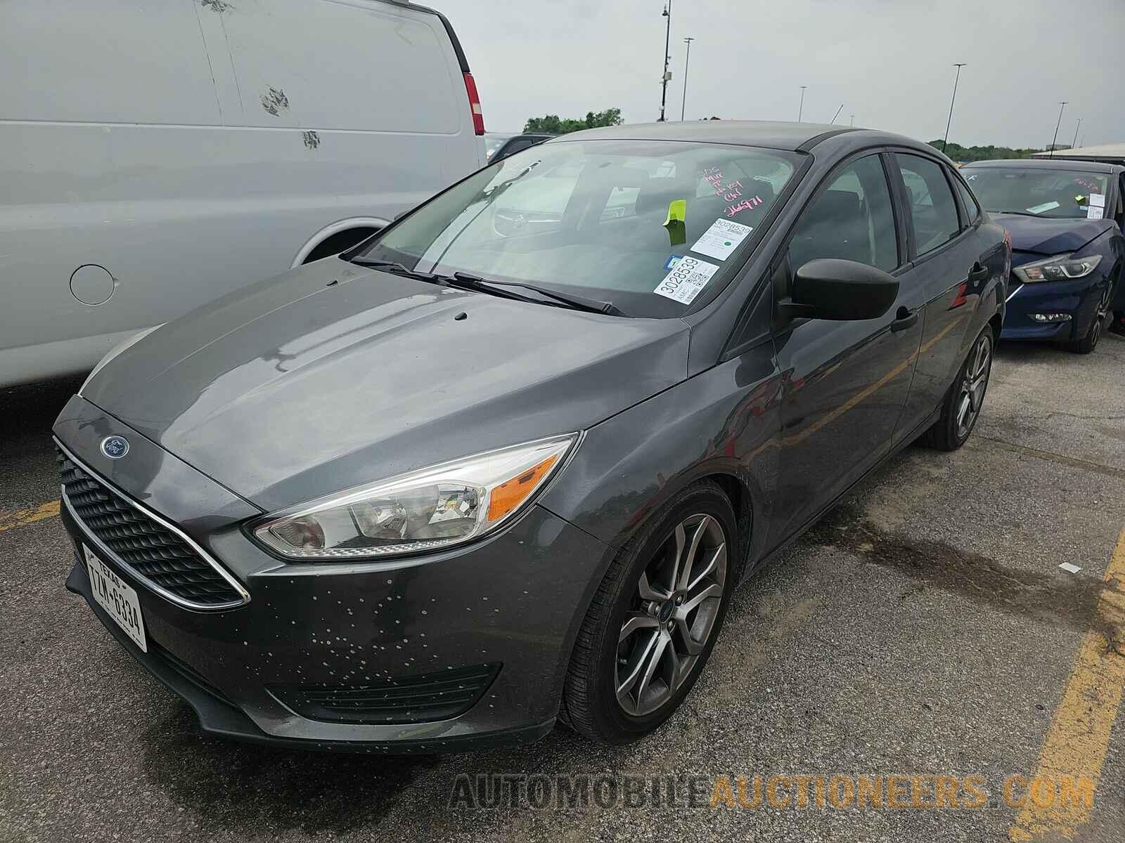 1FADP3E24HL266971 Ford Focus 2017