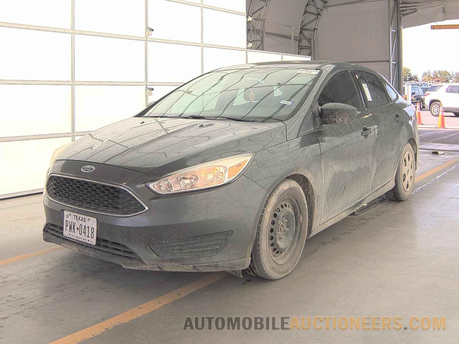 1FADP3E26HL307827 Ford Focus 2017