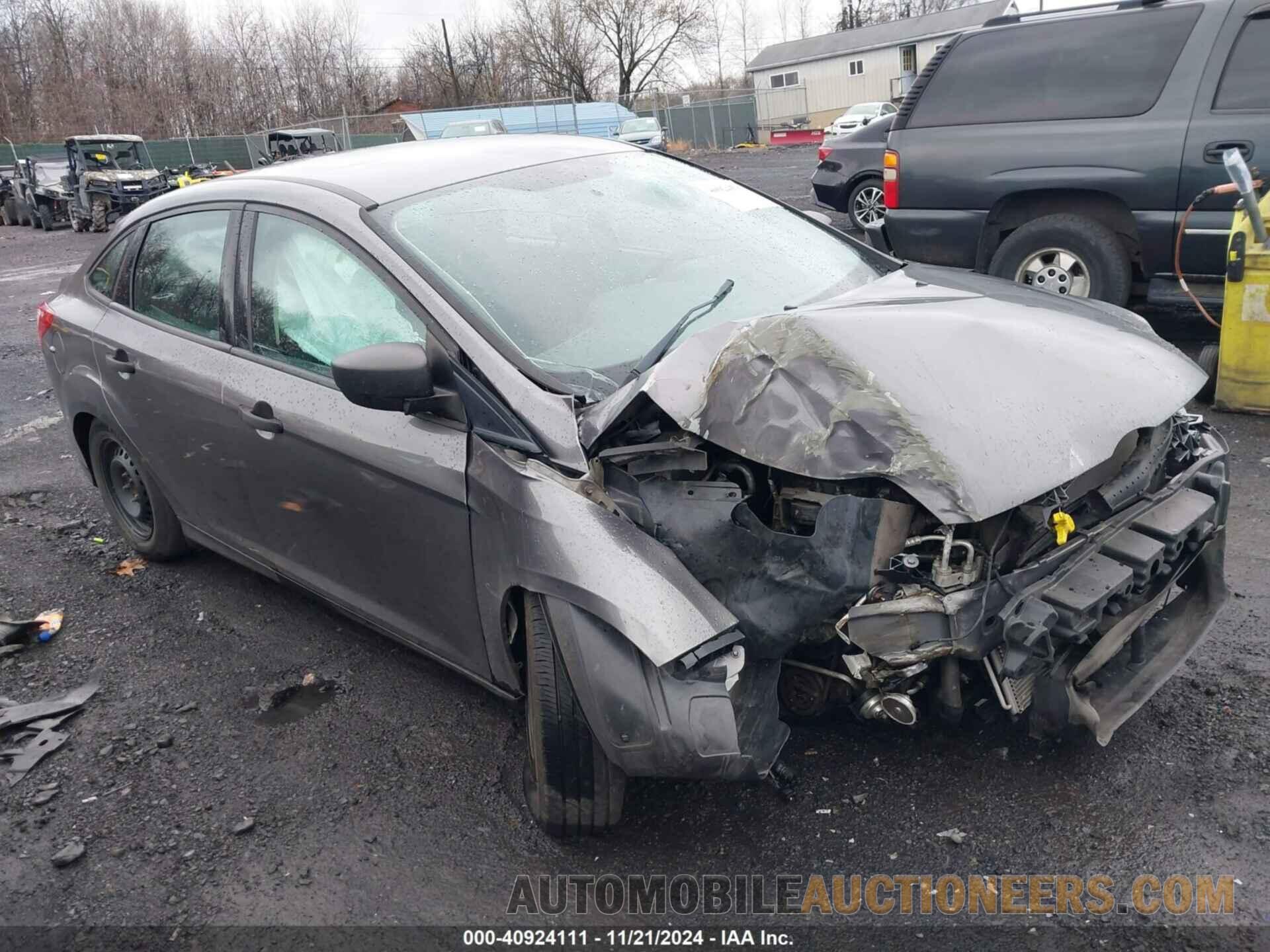 1FADP3E27DL258938 FORD FOCUS 2013