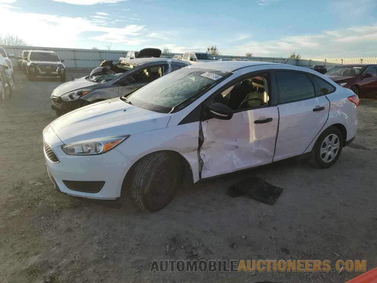 1FADP3E29HL340479 FORD FOCUS 2017