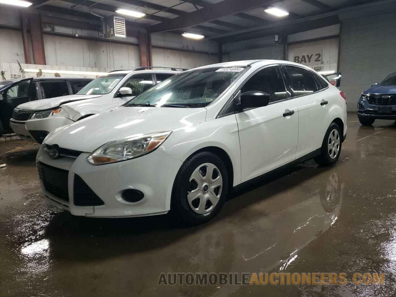 1FADP3E2XDL276091 FORD FOCUS 2013