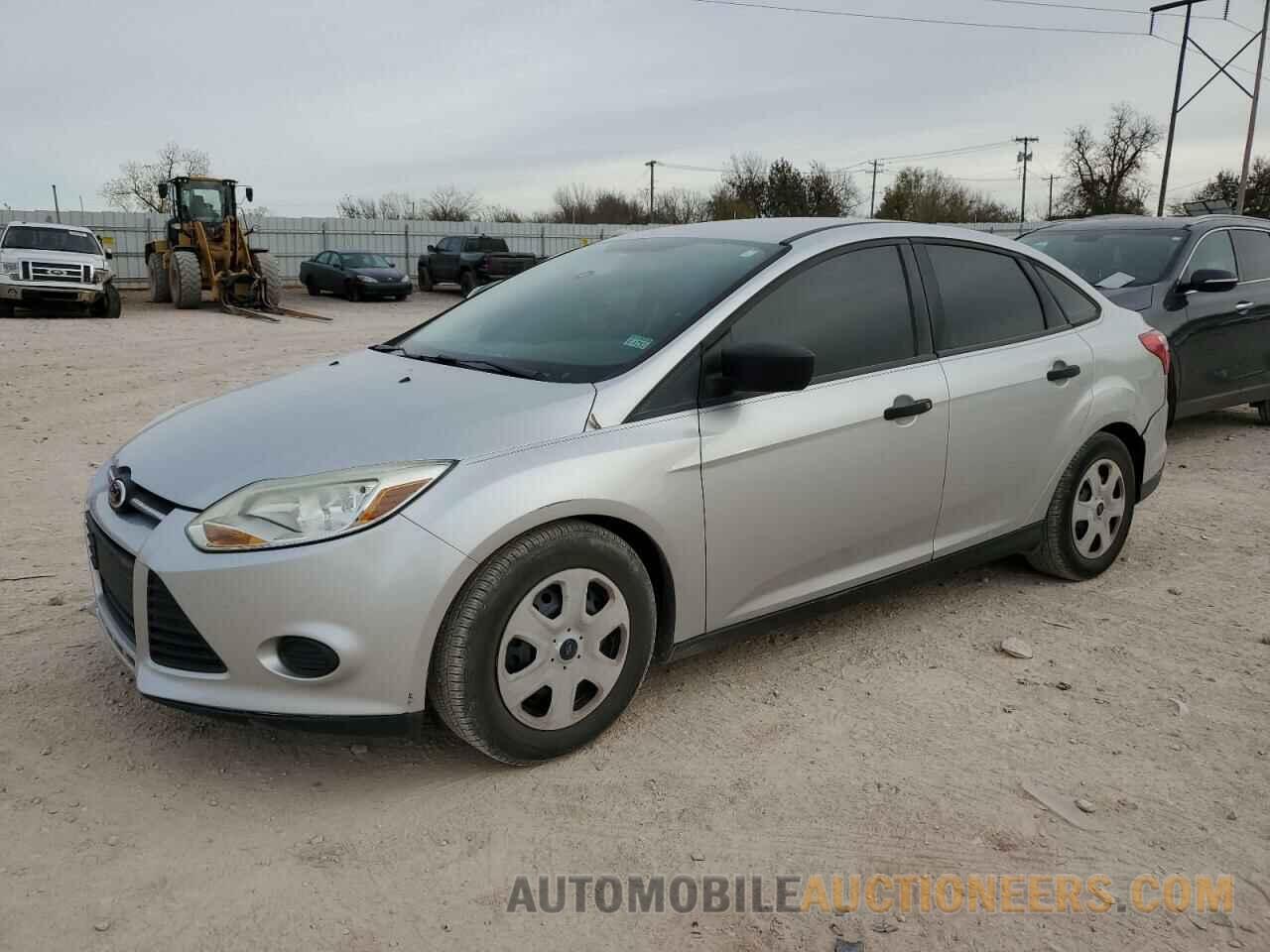 1FADP3E2XDL351985 FORD FOCUS 2013