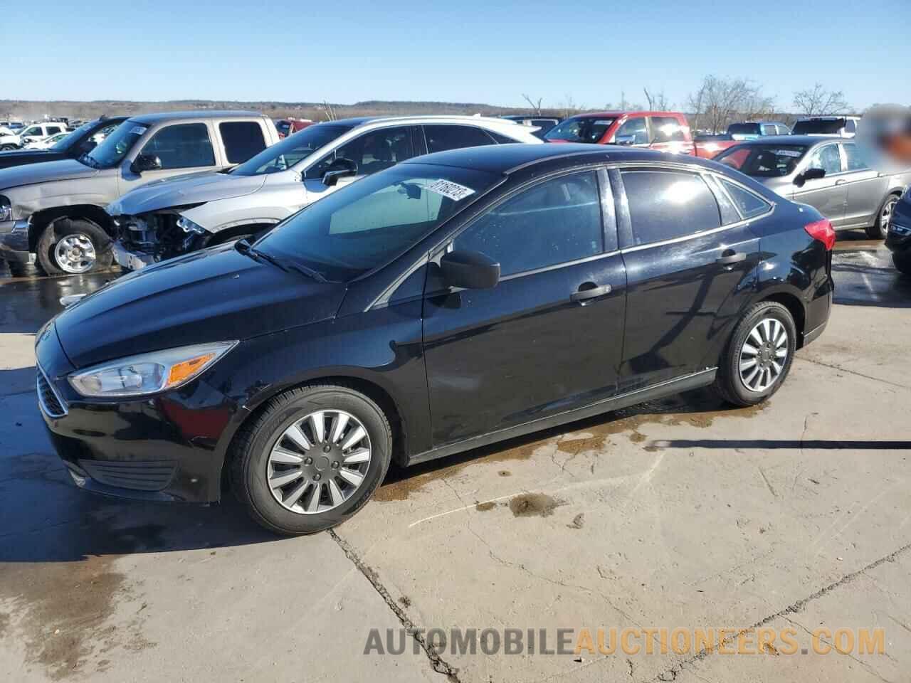 1FADP3E2XJL302975 FORD FOCUS 2018