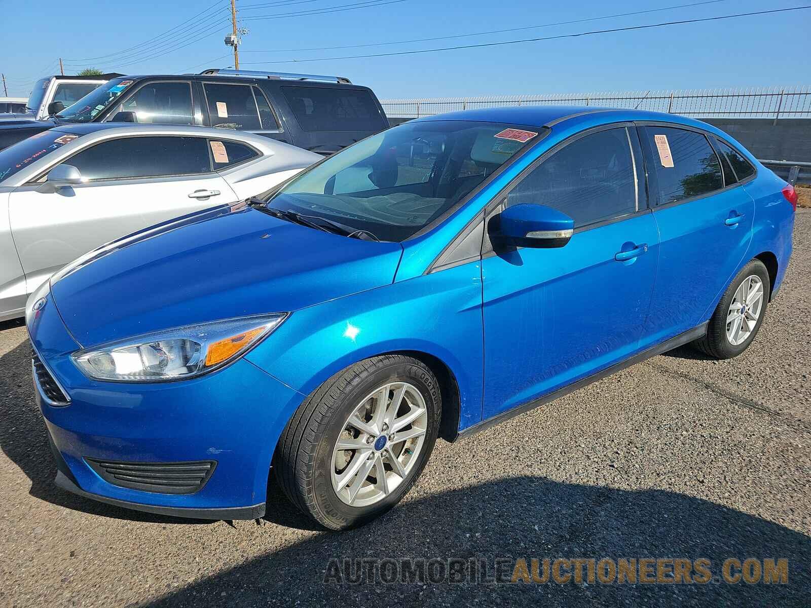 1FADP3F20FL375391 Ford Focus SE 2015