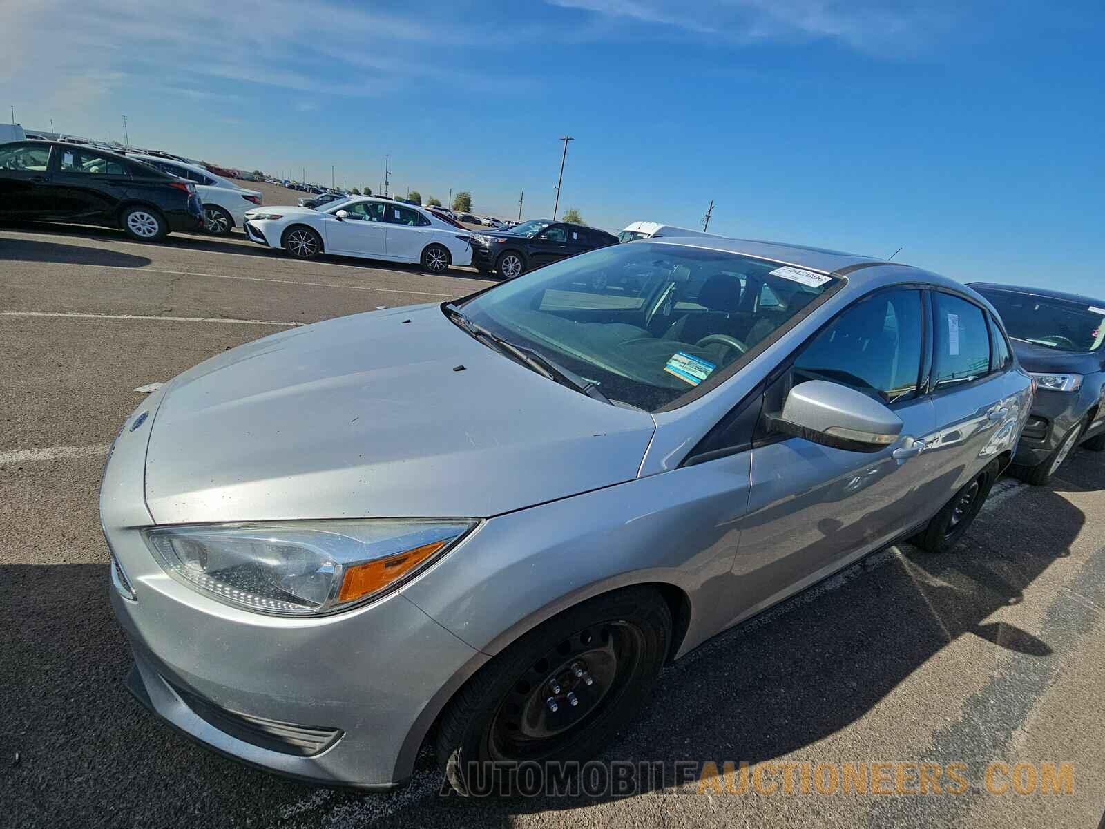 1FADP3F20GL259397 Ford Focus SE 2016