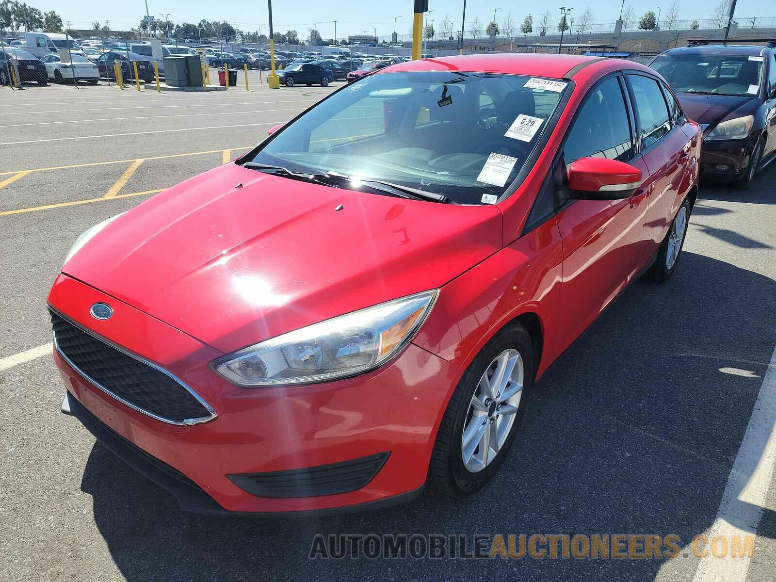 1FADP3F21FL324580 Ford Focus SE 2015