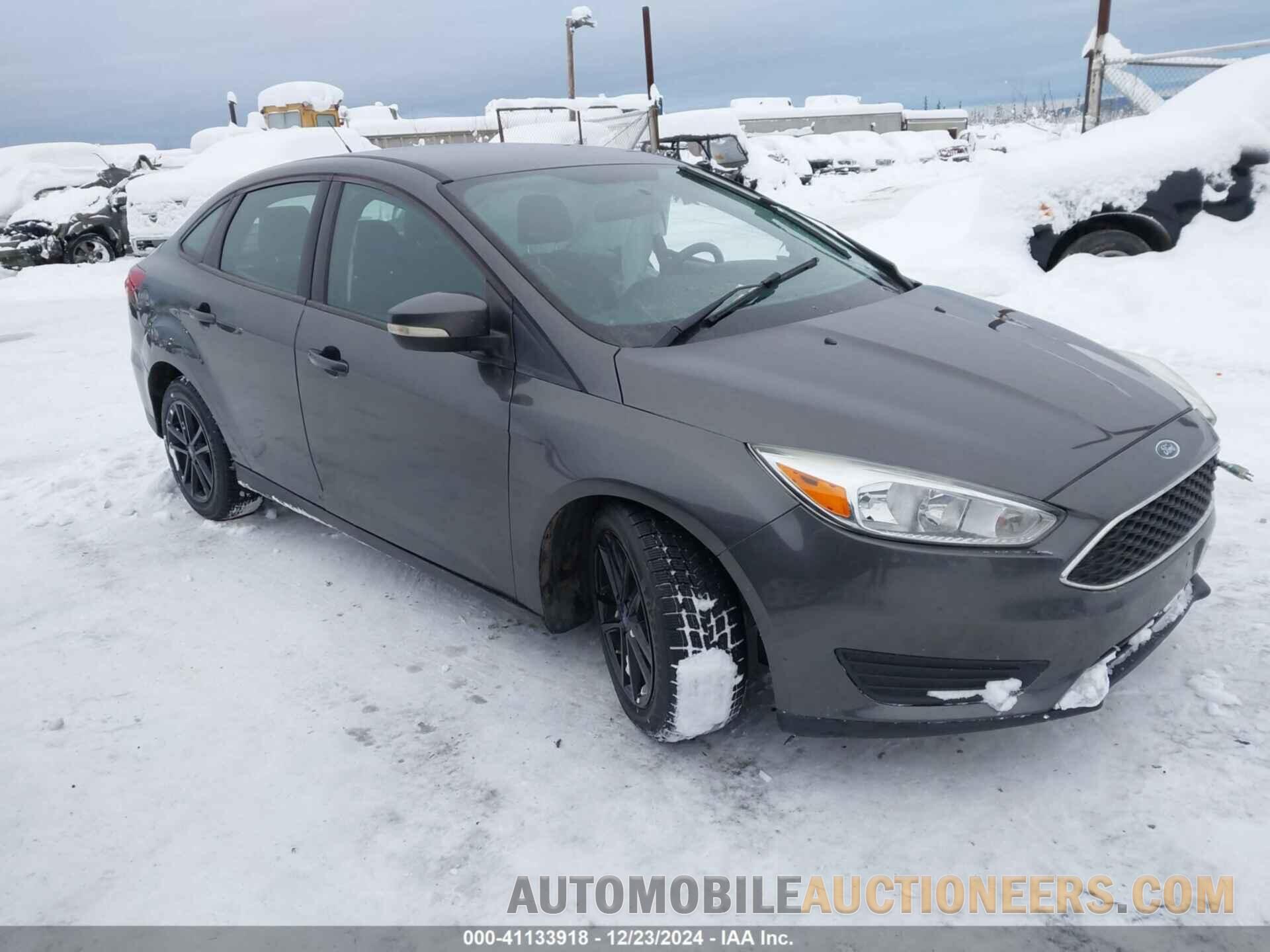 1FADP3F21FL335255 FORD FOCUS 2015