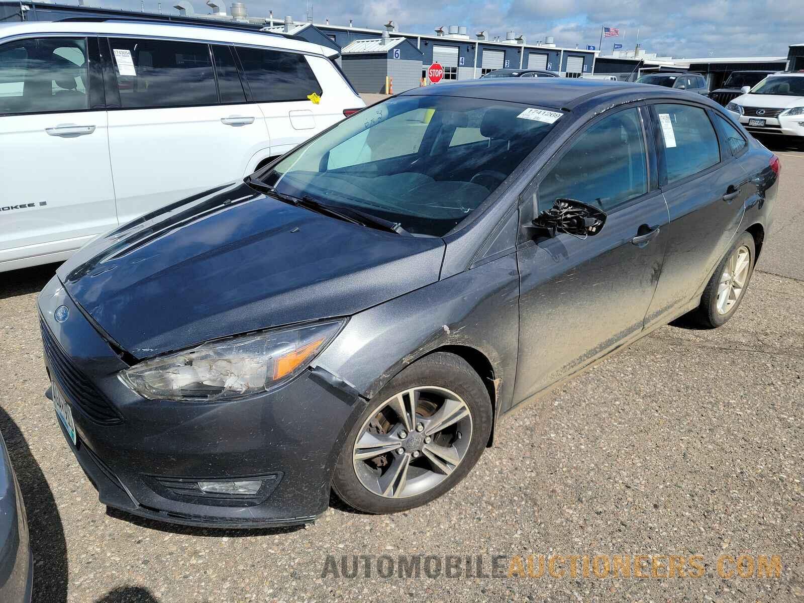 1FADP3F21JL270416 Ford Focus SE 2018