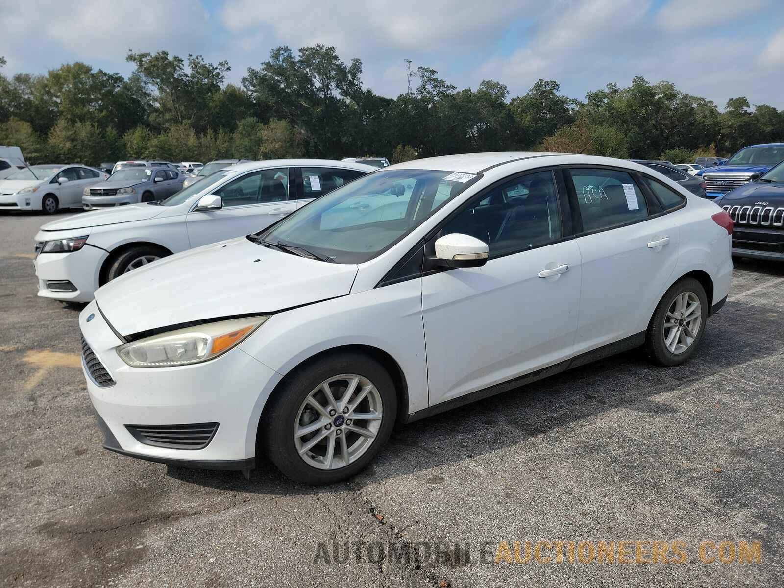 1FADP3F22GL365690 Ford Focus SE 2016