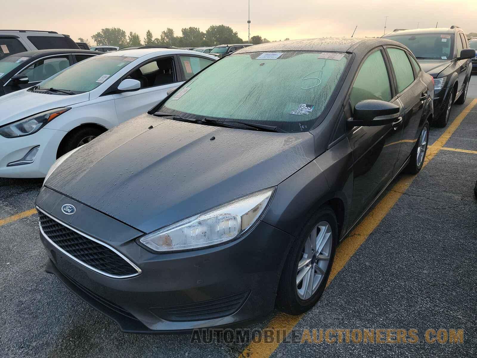 1FADP3F22HL227374 Ford Focus SE 2017