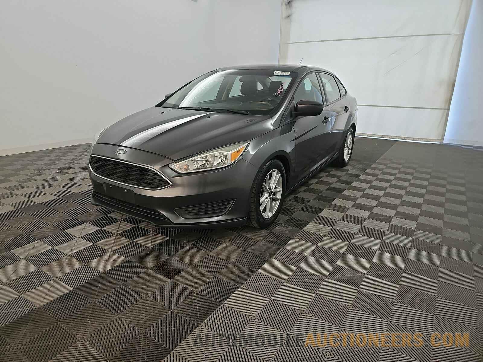 1FADP3F22JL295308 Ford Focus SE 2018